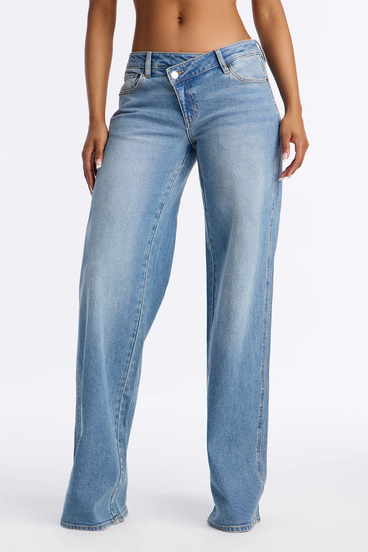 Low Rise Crossover Wide Leg Jean