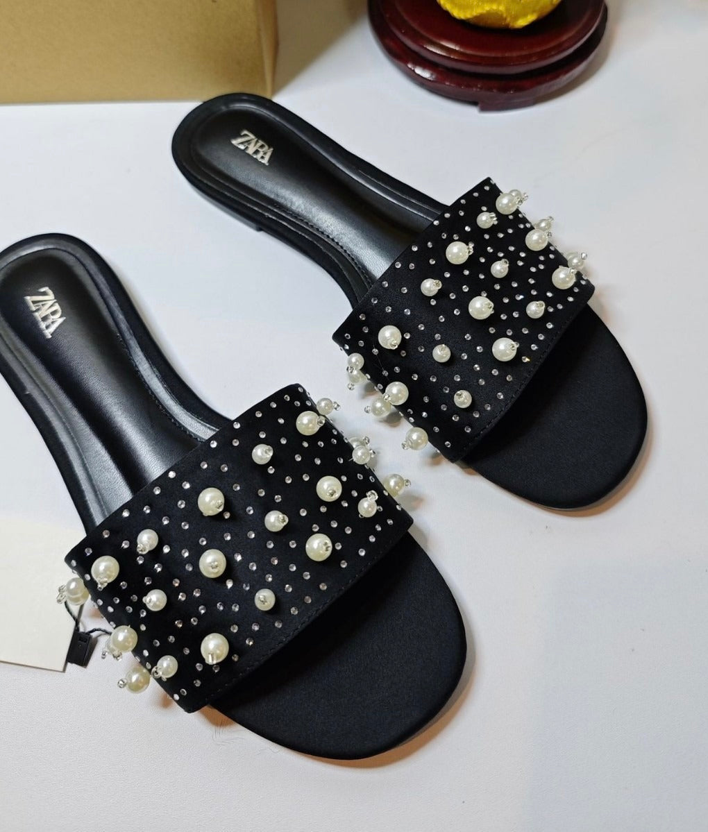 RHINESTONE PEARL SANDALS