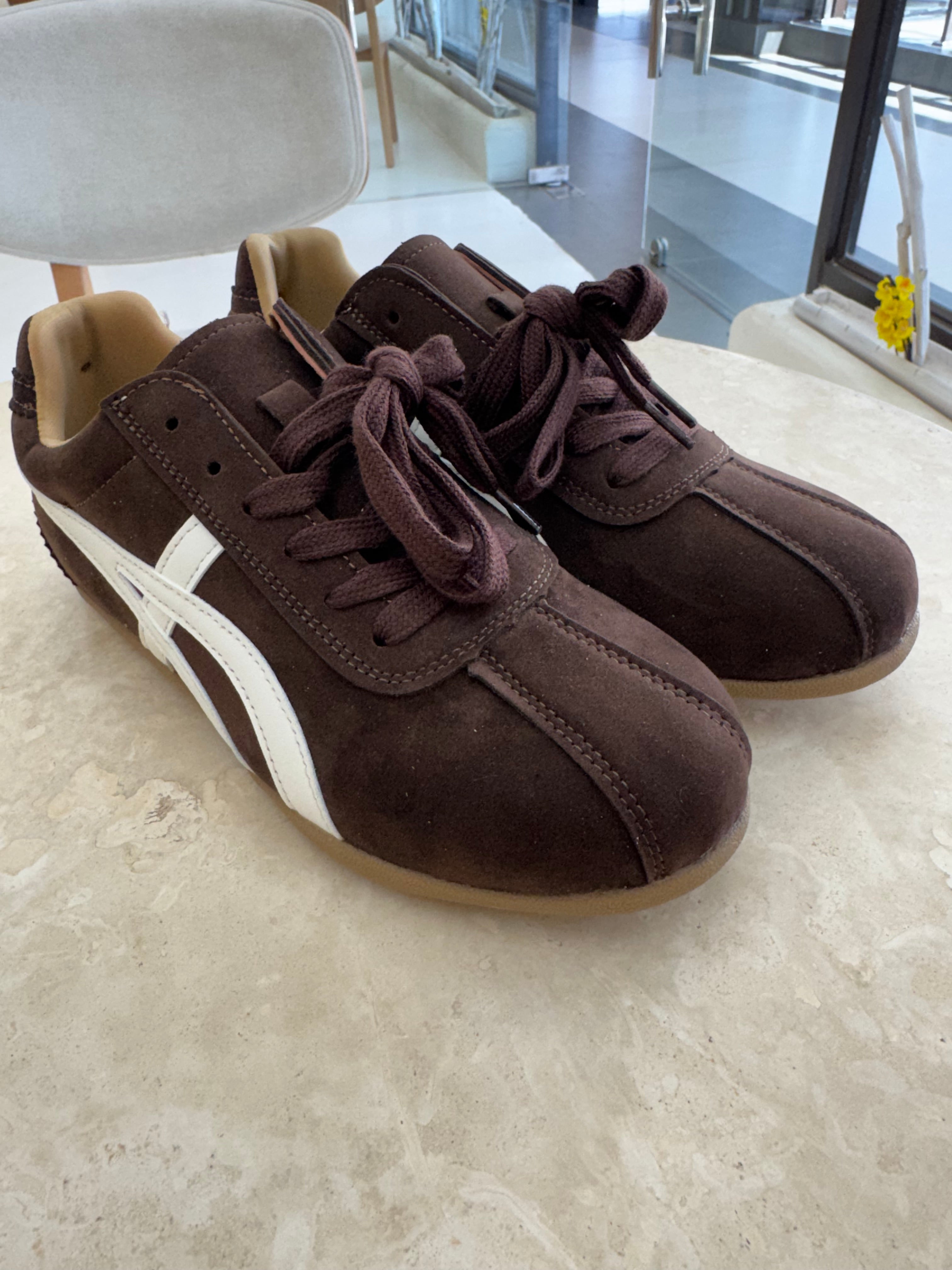 Brown sued retro style sneakers