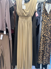 V-neck sleeveless jumpsuit