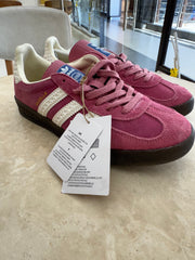 Adidas Gazzel indoor pink cloud white
