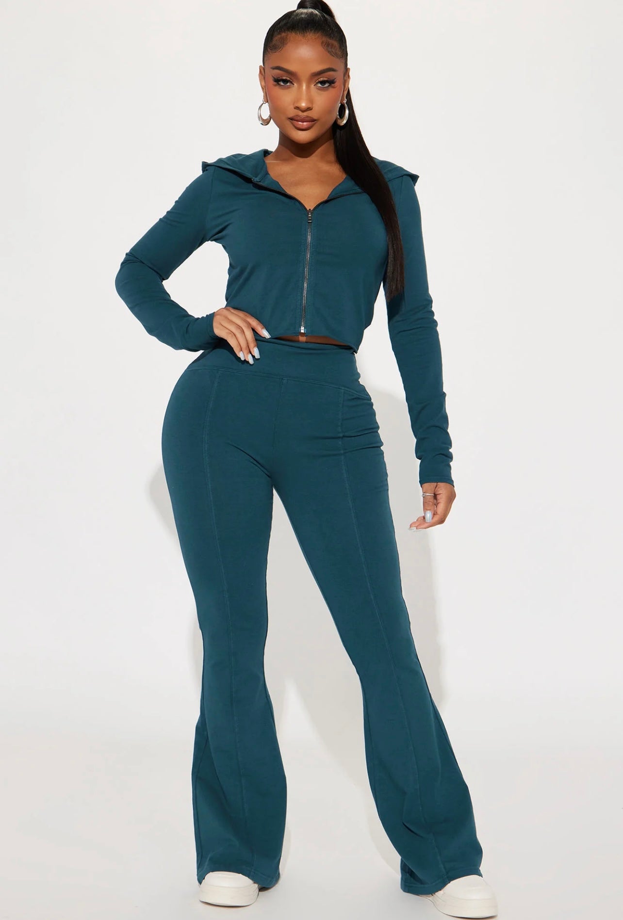 Fashionnova Need Me Vintage Set