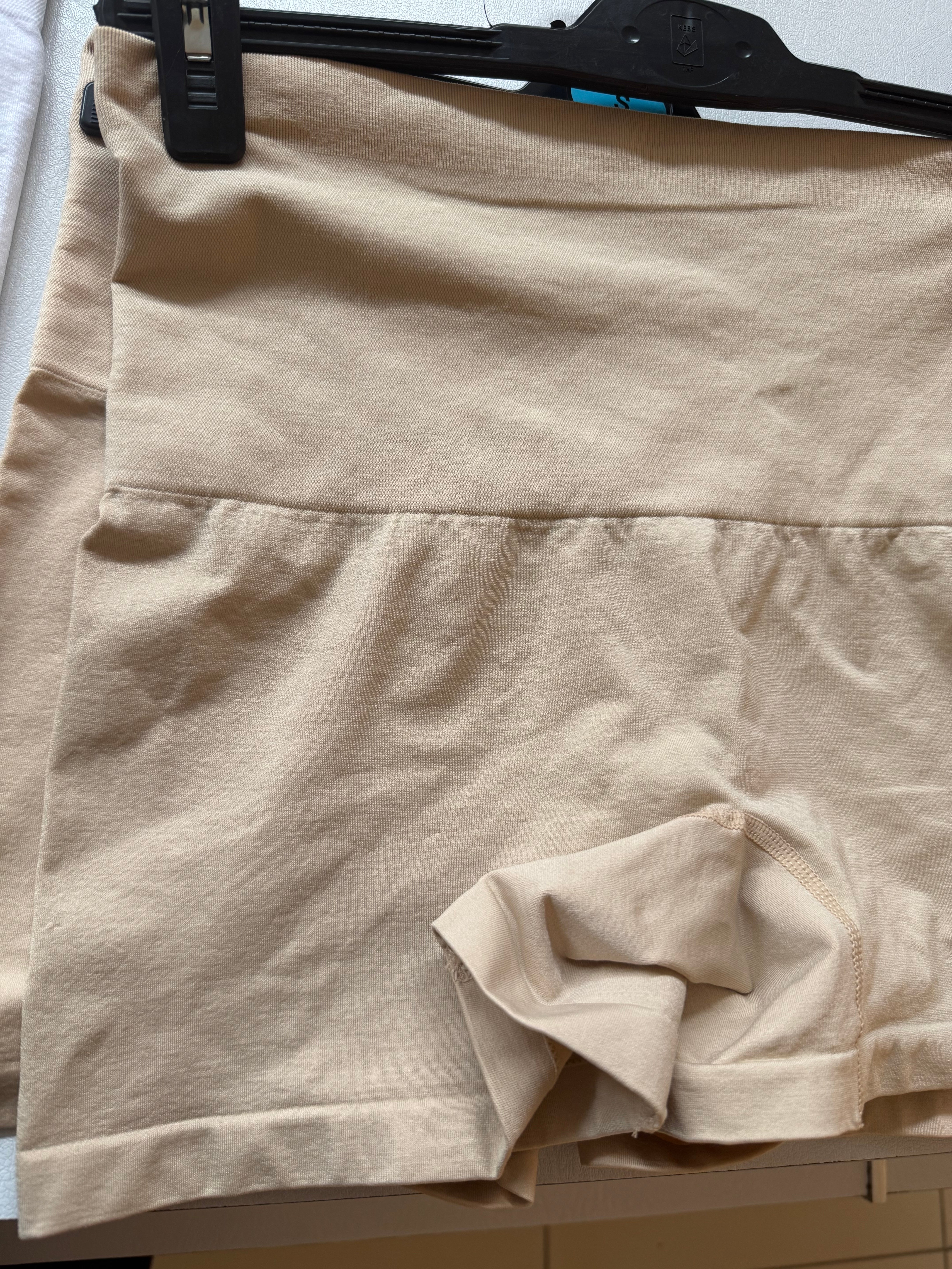 Primark seamless high rise shaping short