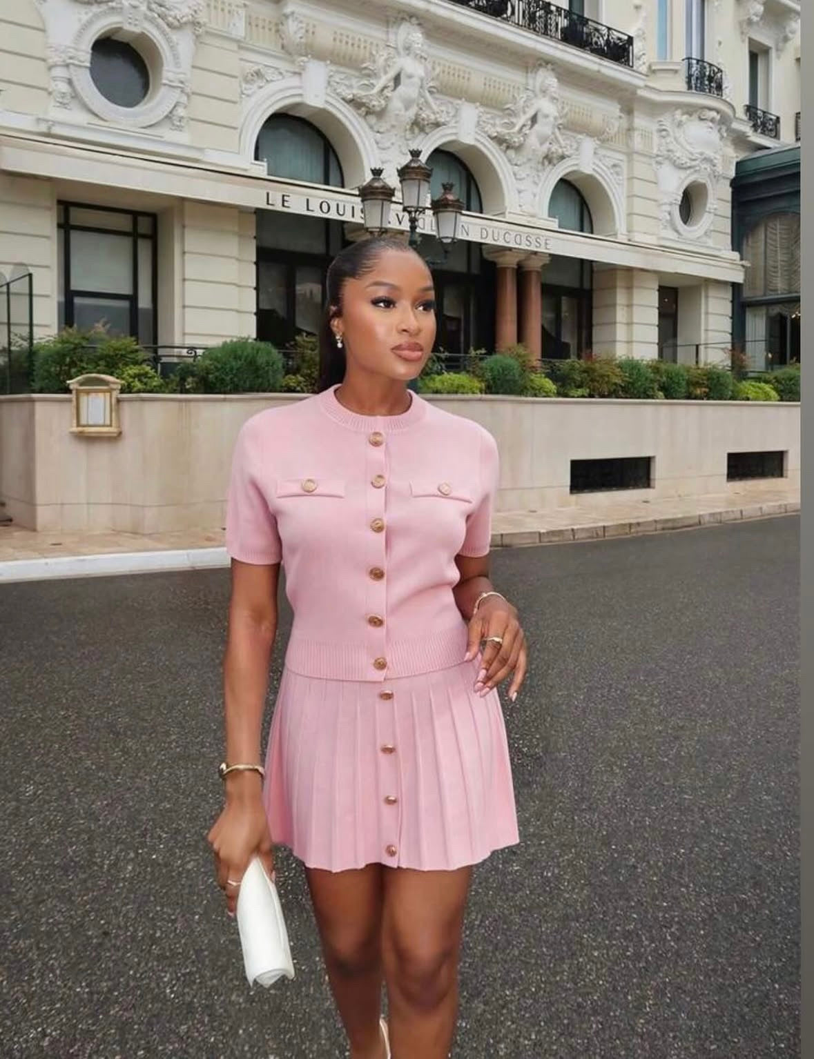 2026 Spring/Summer New Women's Pink Crew Neck Short Sleeve Knit Sweater With Pleated Skirt