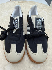 Adidas Samba OG W sneakers in core black and wonder