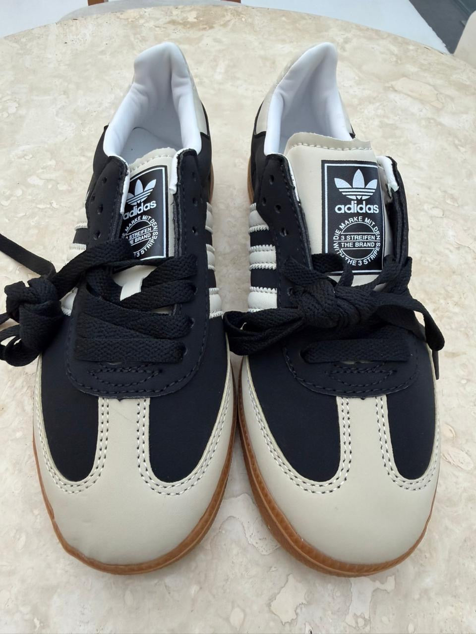 Adidas Samba OG W sneakers in core black and wonder