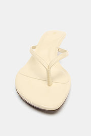 Kitten heel vanilla yellow