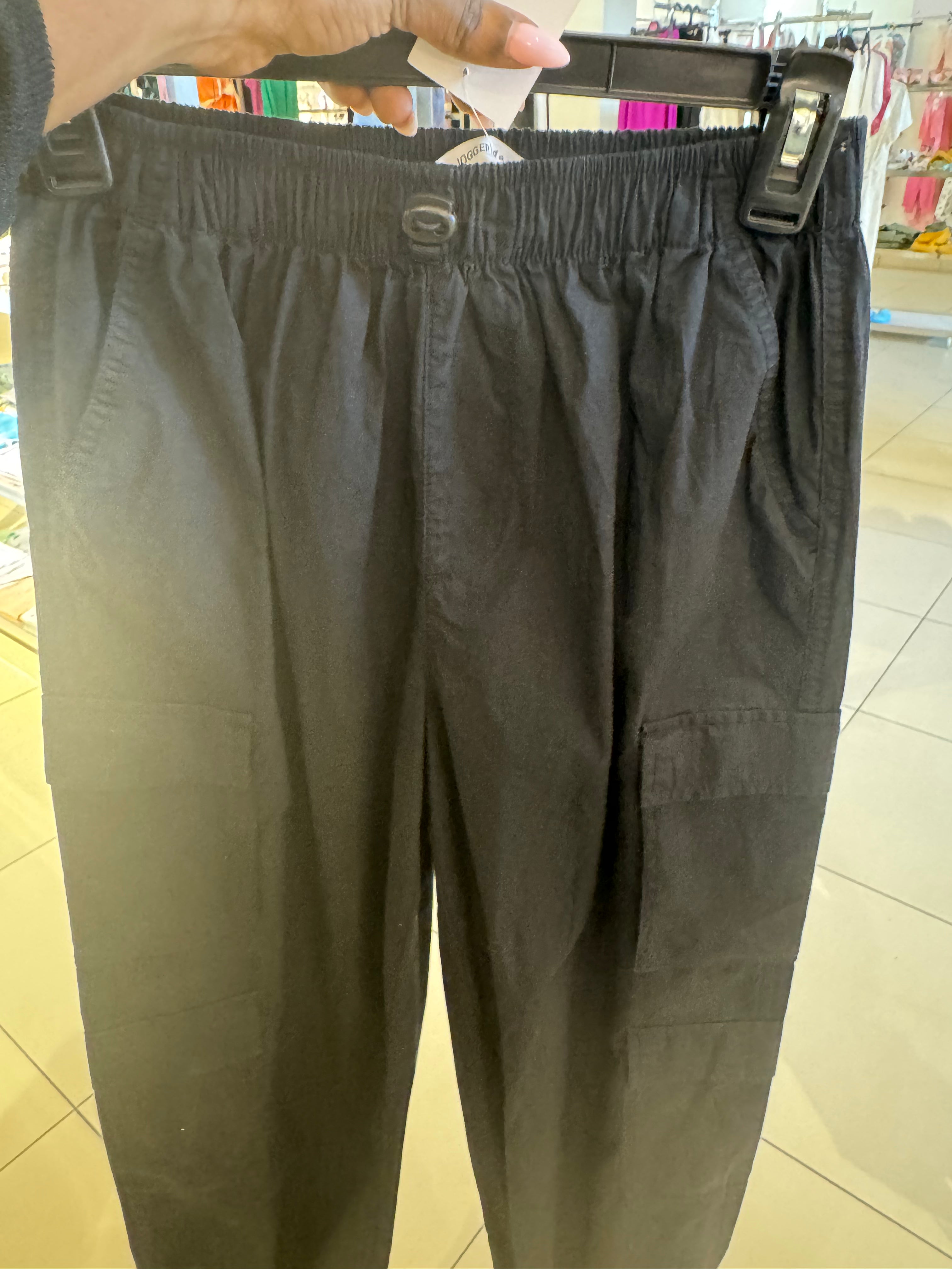 Loose Fit Cargo Trousers